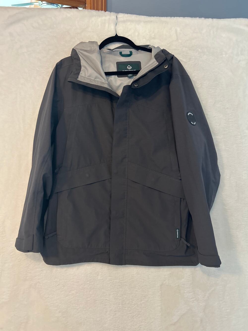 Wolverine Softshell Jacket Men's Lightweight Rain Jacket M